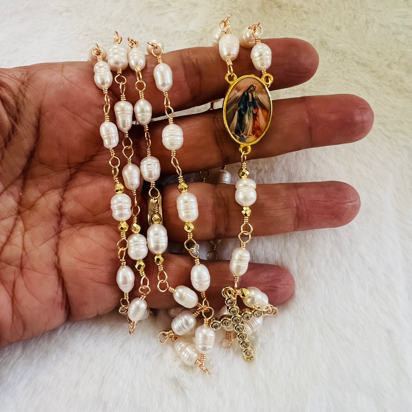 Rosary - Pearl and Agate Rosary Knot