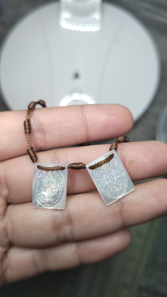 Scapular Collection - Scapular Bracelet with mother-of-pearl shell