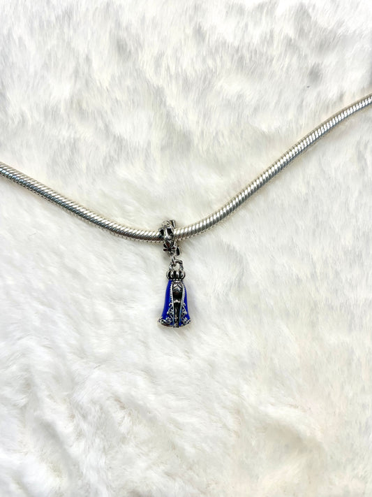 Charm- Virgen manto azul