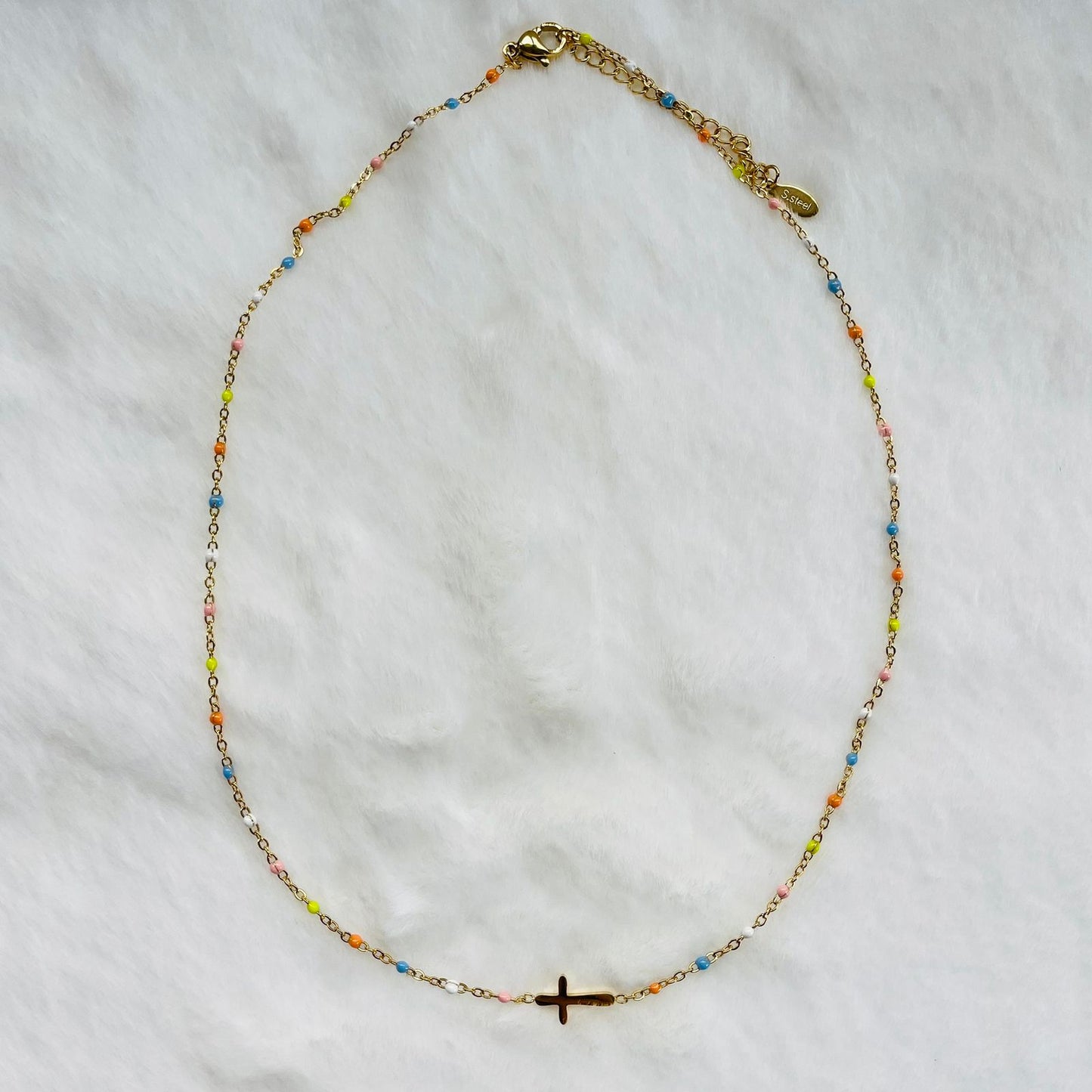 Acero-collar con cruz colores