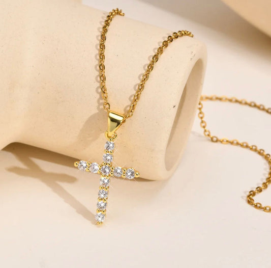 Bisuteria religiosa -collar con cruz de circonias