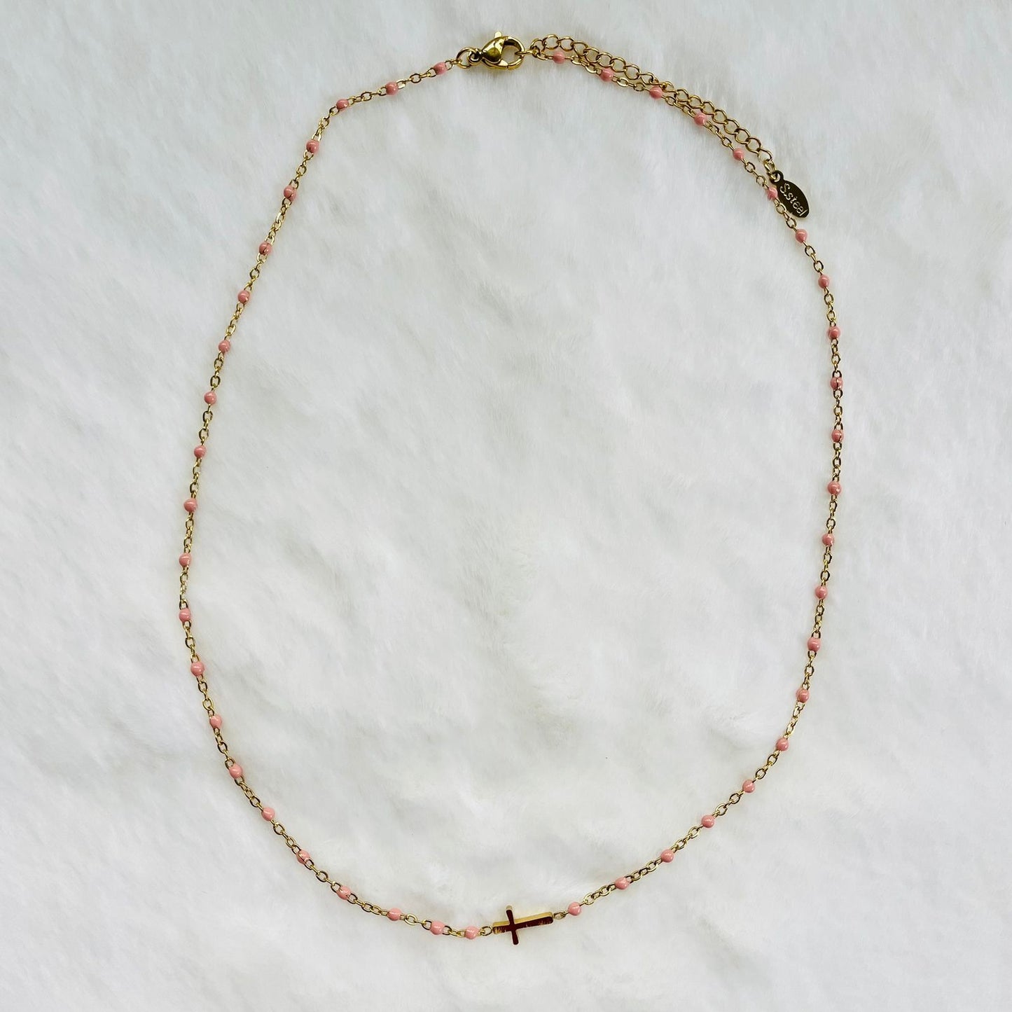 Acero-collar con cruz rosado
