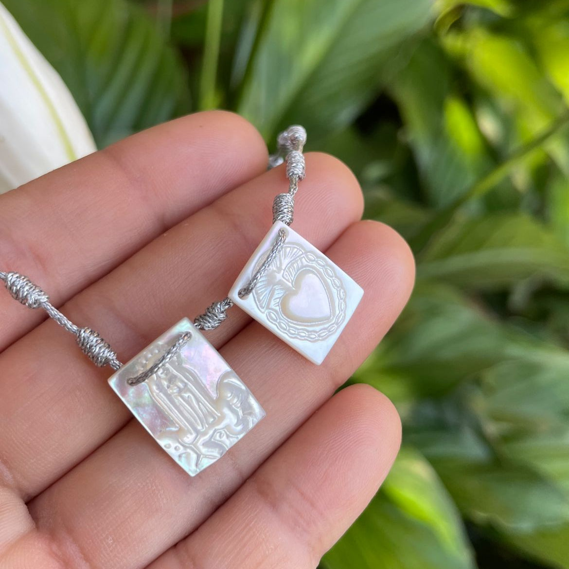 Scapular Collection - Scapular Bracelet with mother-of-pearl shell