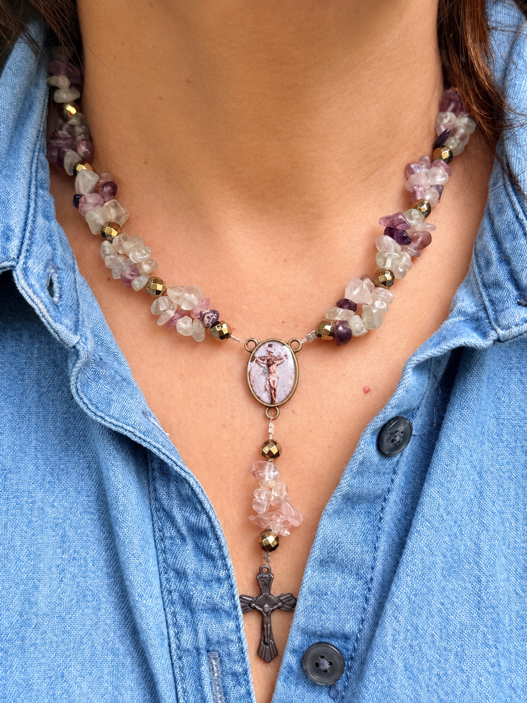 Collar decenario de piedra