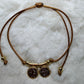 Pulsera escapulario medallas doradas San Benito