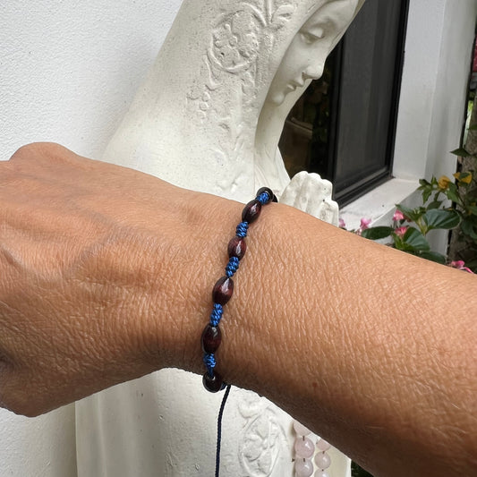 Pulsera de nudos y madera