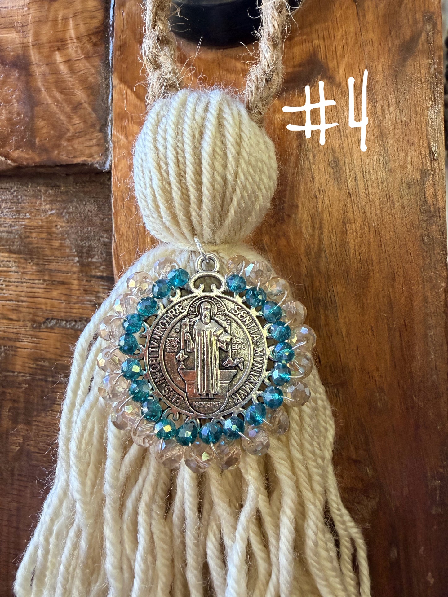 Familia y Hogar/ Bendicion Tassel