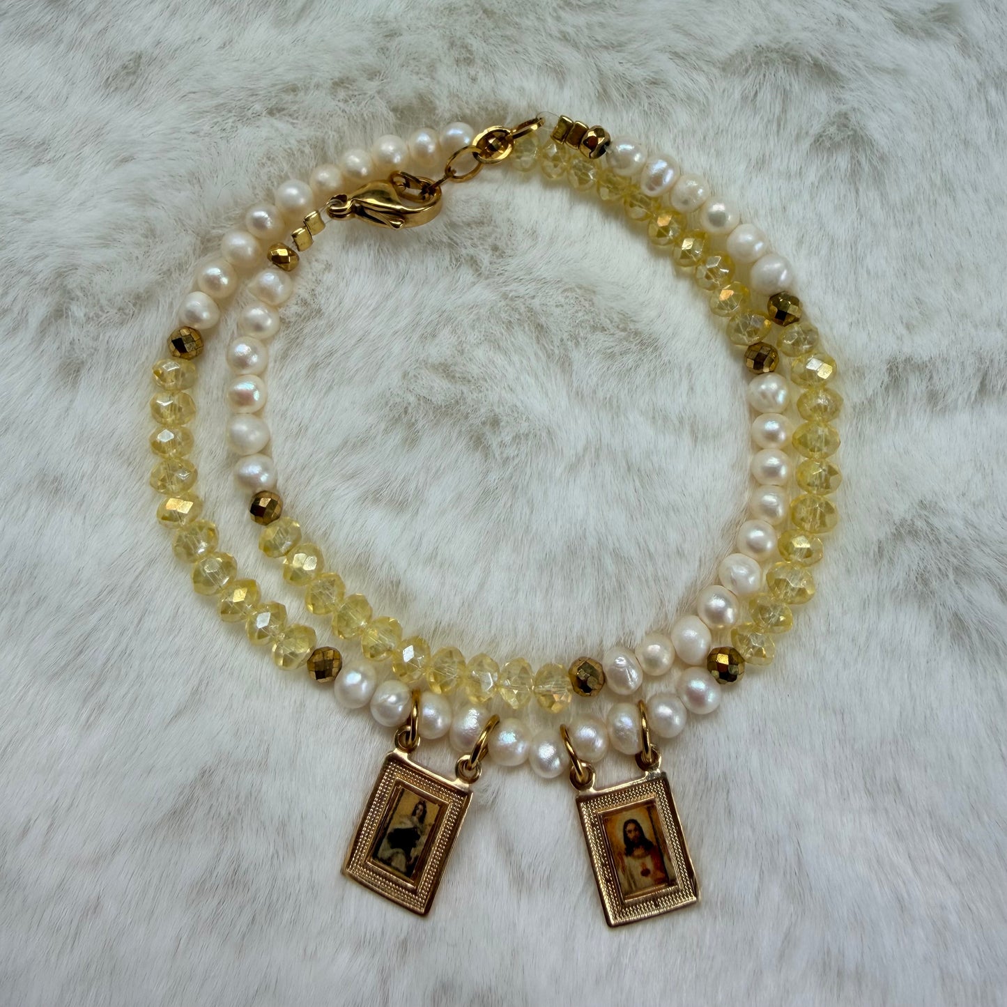 Coleccion Escapulario - Pulsera Escapulario con Perlas y cristales Mini (pieza única)