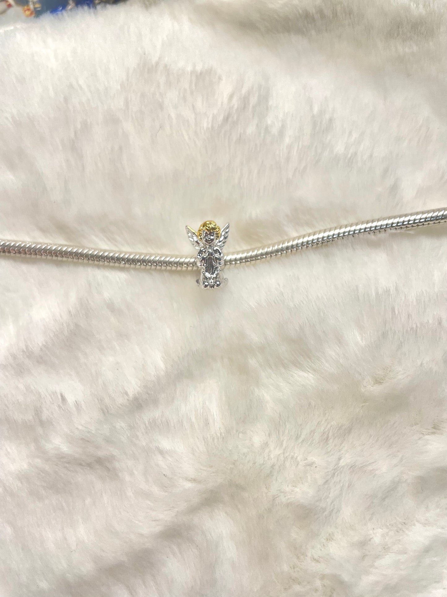 Charm-  Angelito con tope silicon