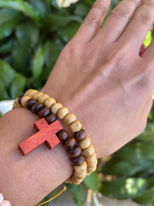 Pulseras Rosarios /madera beige